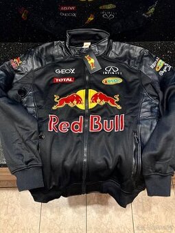 Nádherná bunda Red Bull