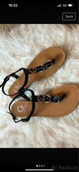 GUESS NOVÉ  LETNÍ BOTY VEL.38,5