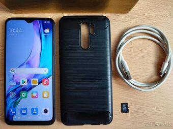 Xiaomi Redmi 9 + obal + napájecí kabel + SD karta