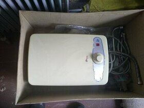 Elektrický ohřívač vody