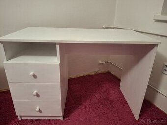 Psací stůl