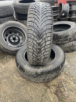 Zimní pneu 215 65 17 nokian 2 ks