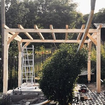 PERGOLY, PŘÍSTŘEŠKY A TERASY NA MÍRU