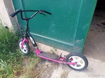 Dětská koloběžka
