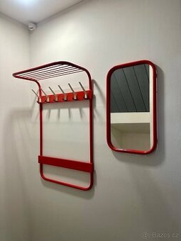 Retro věšák a zrcadlo do předsíně