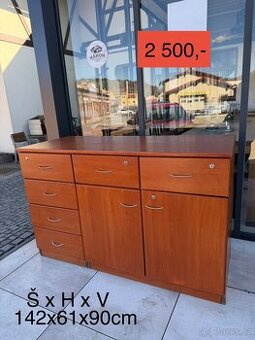 Komoda z restaurace – levně