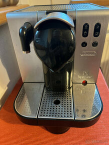 Kávovar Nespresso DeLonghi Lattissima EN680.M - TOP - 1