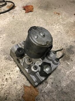 W202 250td abs kostka