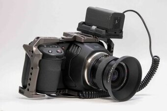 Prodám Blackmagic Pocket Cinema Camera 6K s celým rigem