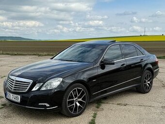 Mercedes Benz E 350 CDI V6 170 kW W212