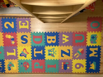 Pěnové puzzle