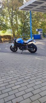 Ducati monster 821