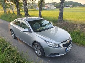 Chevrolet Cruze 1.8 benzín r.v.2009 Naj.162 350Km