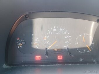 Mercedes Vito 108D