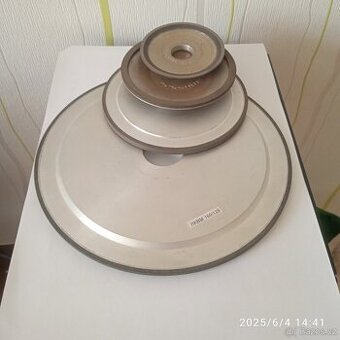 Diamantové brusné kotouče