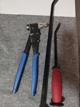 Prodám 2 páčidla a nýtovačku.