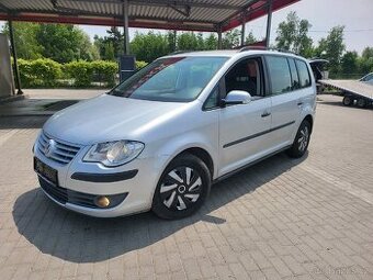 VW Touran 1.9 TDI, 77kw, nová STK,model 2009. - 1