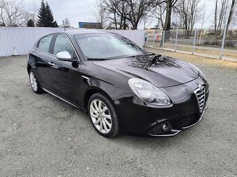 Giulietta 2.0JTDm 125kw automat TURISMO
