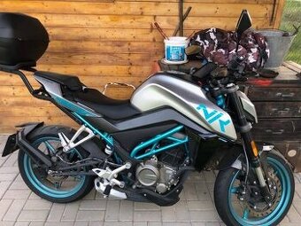 CF moto NK 300