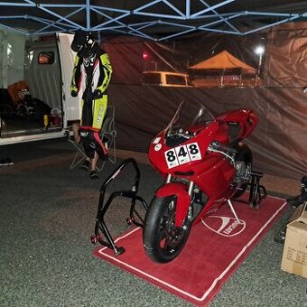 Ducati 848, okruhová, bez TP