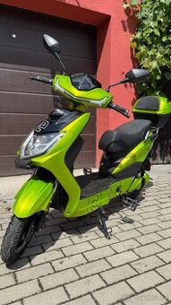 Elektrický skútr RACCEWAY E-Fichtl