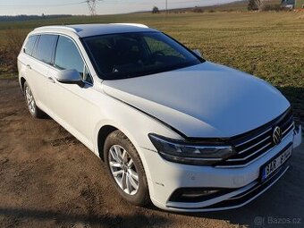 VW Passat Variant 1.5 TSI/110 kW, RV 2021, 68000KM