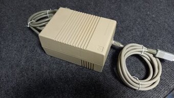 Napájecí zdroj k Amiga 500, rok 1987, neporušená plomba