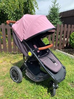 Sportovní kočárek Petite&Mars streat air oak