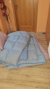 Prošívané péřové deky a polštáře