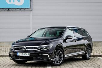 Volkswagen Passat Variant GTE 1.4 TSI DSG / AJ NA SPLÁTKY /