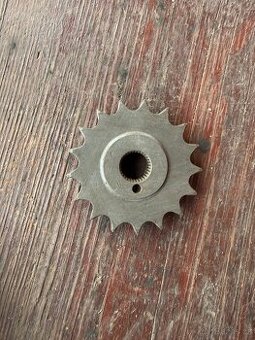 Čz 125/150 C - řetězové kolečko ULOŽENKA