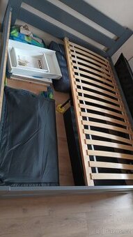 Rám postele z masivního dřeva 160x200 v grafitové barvě