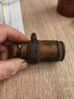 Jawa/Cz predvalecna zadní světlo