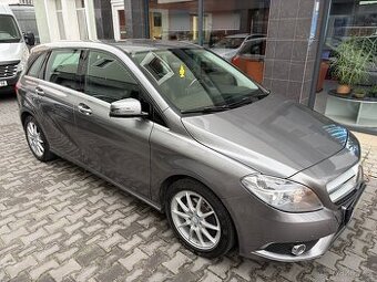 Mercedes Benz B 180 1,6i AT, 2x kola, serviska - 1