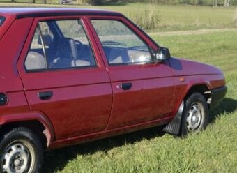 Koupím dveře a blatník škoda favorit