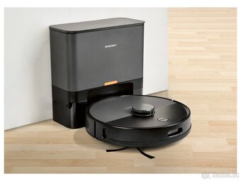 Nový Silvercrest robotický vysavač s odsávací stanicí