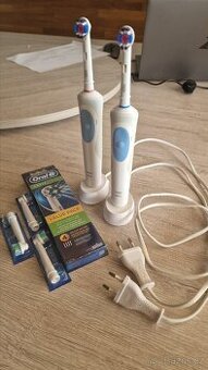 Oral B zubní kartáčky 2 ks + 7ks nove hlavice