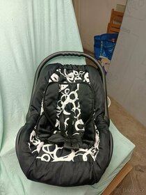 Autosedačka pro novorozence (vajíčko)