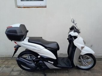 Yamaha Xenter 150, 2014. výborný stav, po servisu
