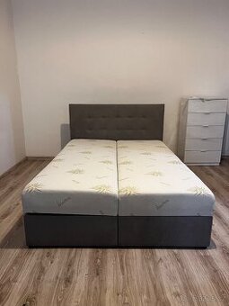 Čalouněná postel 140x200 cm