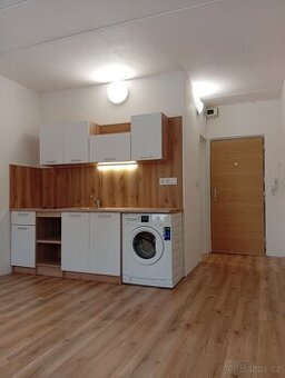 Pronájem, byt 1+kk, Jirkov, ul. Studentská