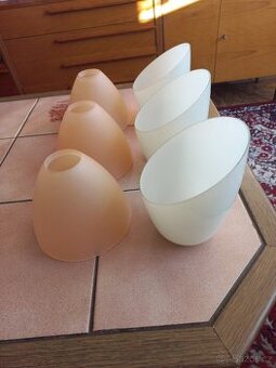 Prodám stínítka na světla.