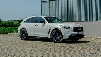 Infiniti FX Vettel by Brabus 309 kw 1 zo 150