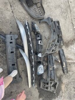 W211 zbytek díly nárazníku