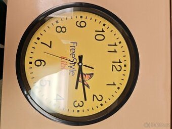 Nové nástěnné hodiny Quartz strojek+ zdarma baterie