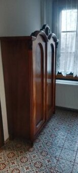 Skříň biedermeier