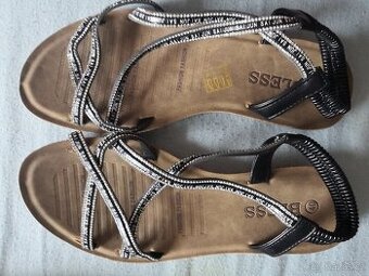 Sandálky nové zapínání na gumu