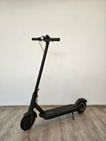 PRODÁM - Xiaomi Mi Electric Scooter Pro - 1