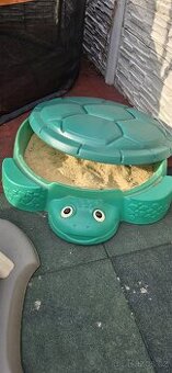 Pískoviště želva Little Tikes s víkem