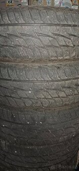 Zimní pneumatiky 195/65R15